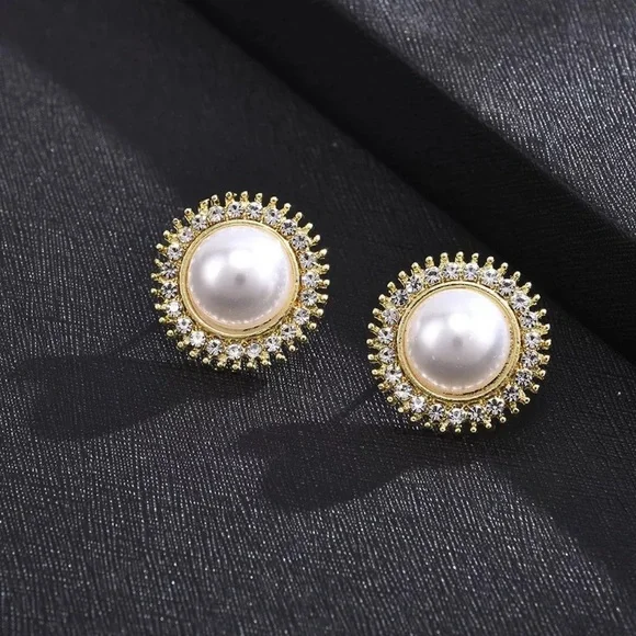 Big Pearl Earrings - Picture 2 of 5